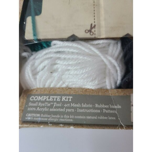 BUCILLA RyaTie Fiber Art Starter Complete Kit Blue - Picture 2 of 6
